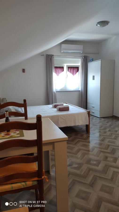 Apartment Maria Sukosan